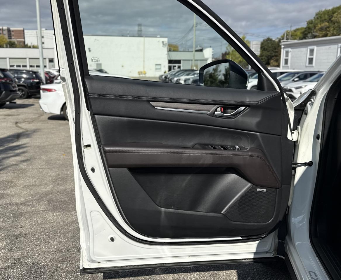 2022 Mazda CX-5 Signature AWD | NAVIGATION | BOSE AUDIO | Photo