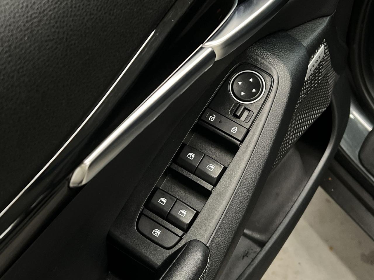 2024 Kia Seltos X-LINE AWD| TURBO| COOLED LEATHER| SUNROOF|CARPLAY Photo