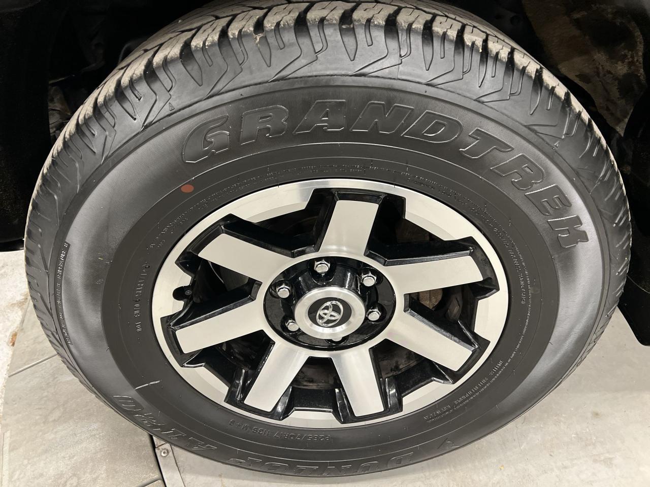 2020 Toyota 4Runner TRD-OFF ROAD 4X4 | HTD LEATHER | SUNROOF | CARPLAY Photo