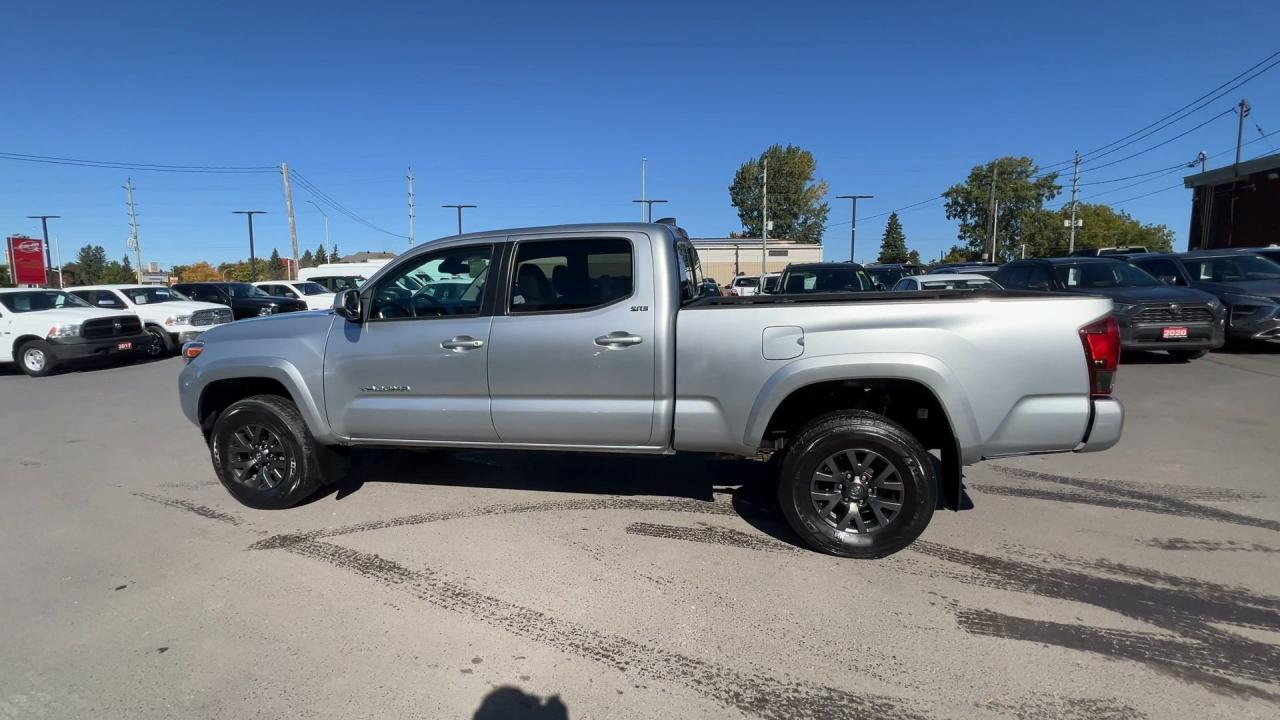 2022 Toyota Tacoma SR5 4X4 | DOUBLE CAB | CARPLAY | TOW PKG | ALLOYS Photo4