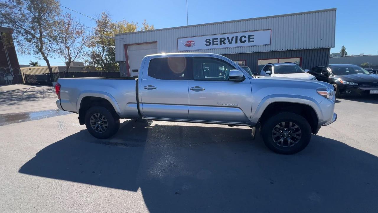 2022 Toyota Tacoma SR5 4X4 | DOUBLE CAB | CARPLAY | TOW PKG | ALLOYS Photo