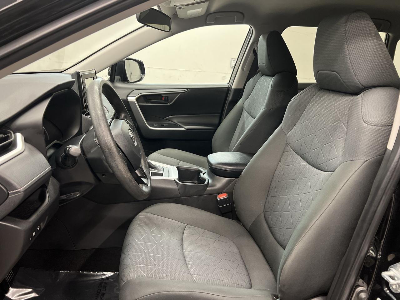 2022 Toyota RAV4 AWD |HTD SEATS |CARPLAY |ADAPT. CRUISE | BLUETOOTH Photo