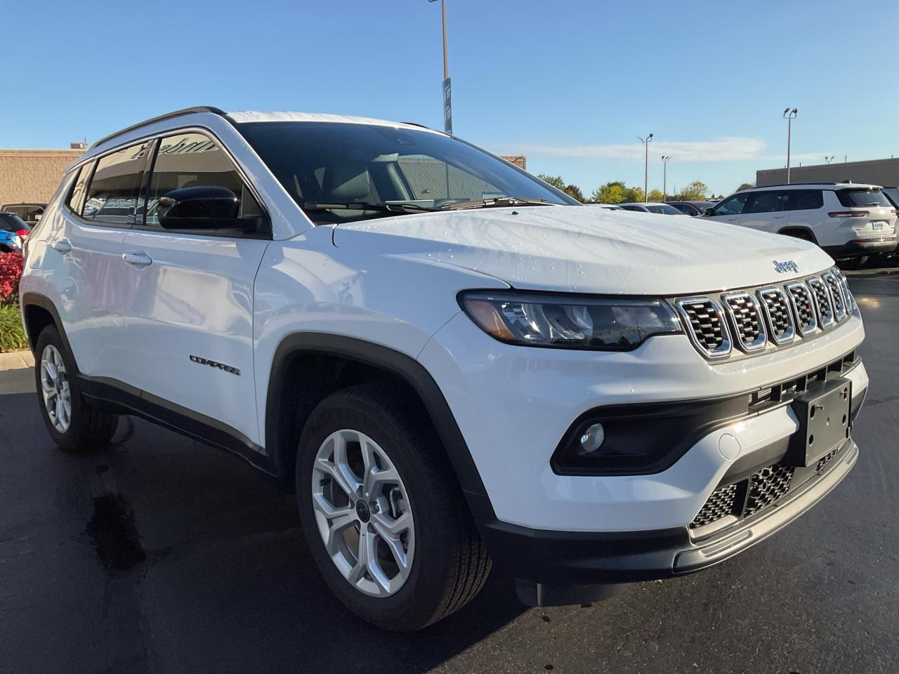 2025 Jeep Compass HTD SEATS / HTD WHEEL / REMOTE START / NAV / 4x4 Photo2