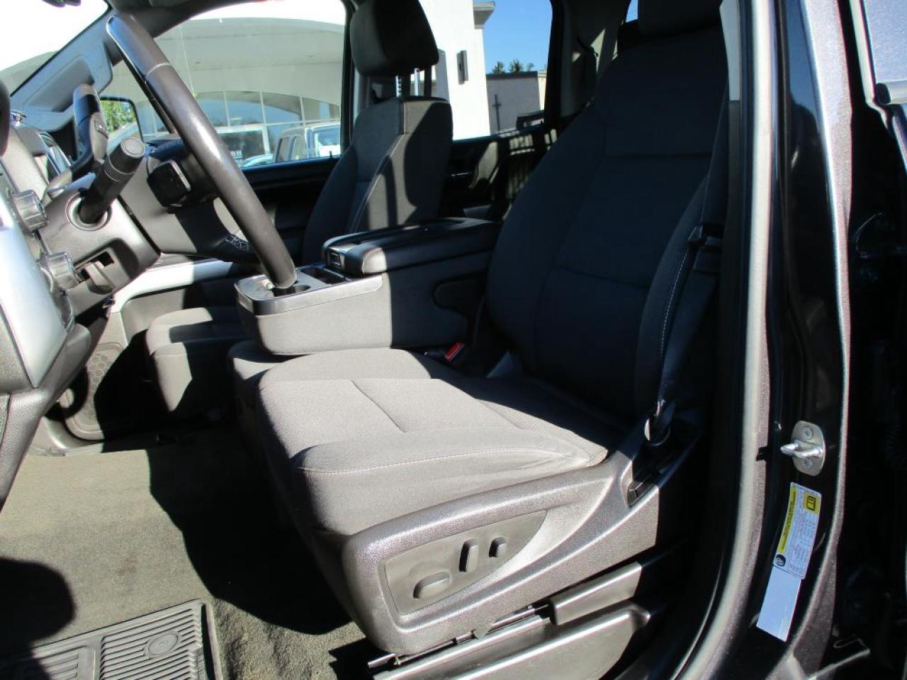2016 Chevrolet Silverado 2500 HD LT Double Cab 4WD Photo13