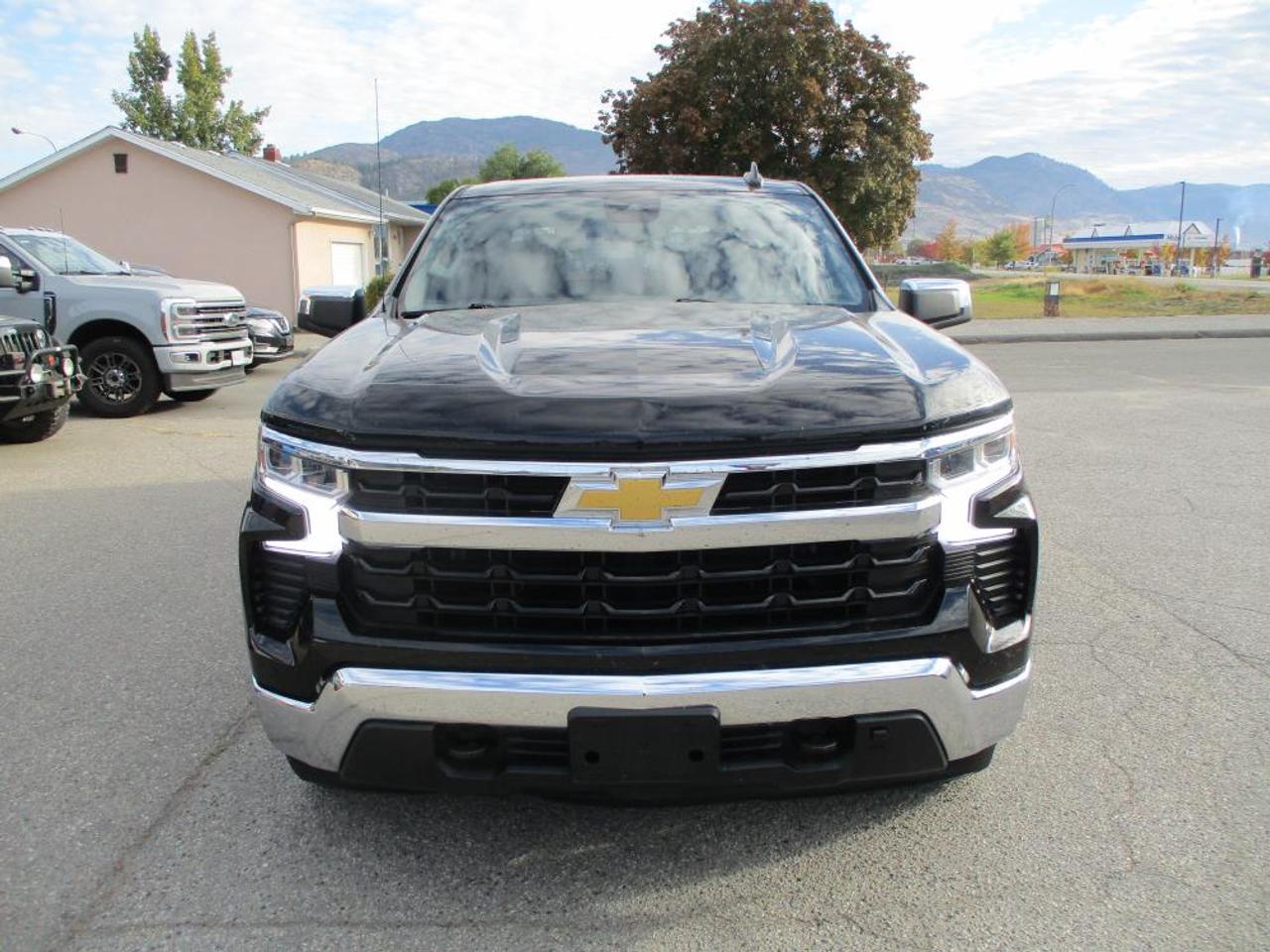 2023 Chevrolet Silverado 1500 LT CREW 4X4 DIESEL Photo