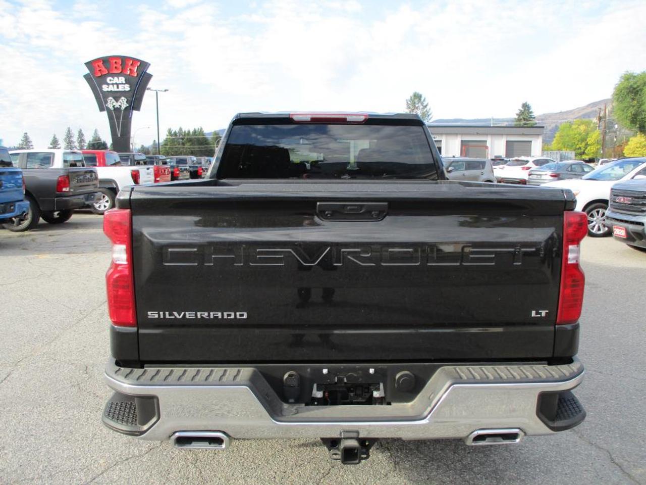 2023 Chevrolet Silverado 1500 LT CREW 4X4 DIESEL Photo