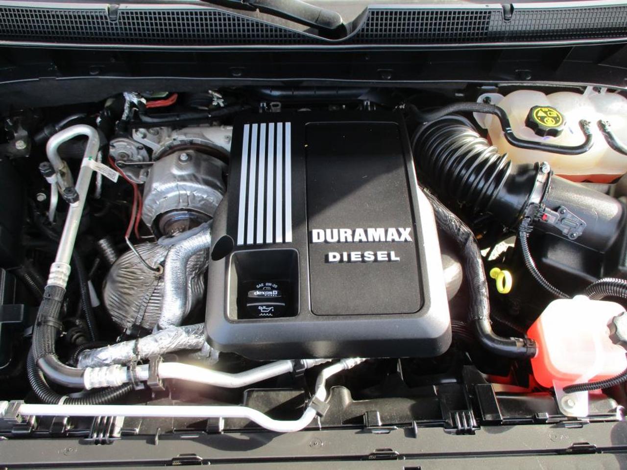 2023 Chevrolet Silverado 1500 LT CREW 4X4 DIESEL Photo