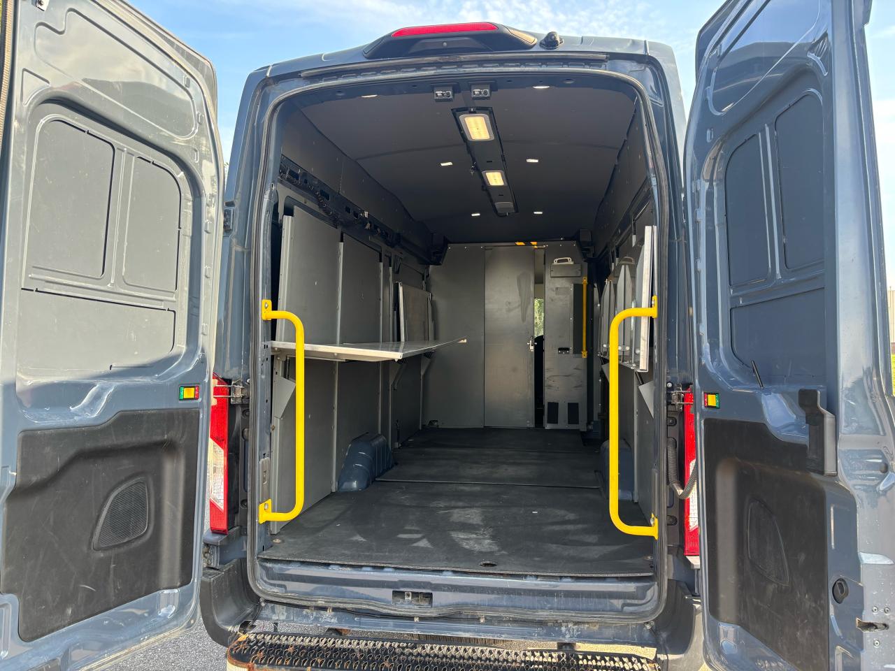 2021 Ford Transit Cargo Van T-250 148" EL Hi Rf 9070 GVWR RWD - Photo #8