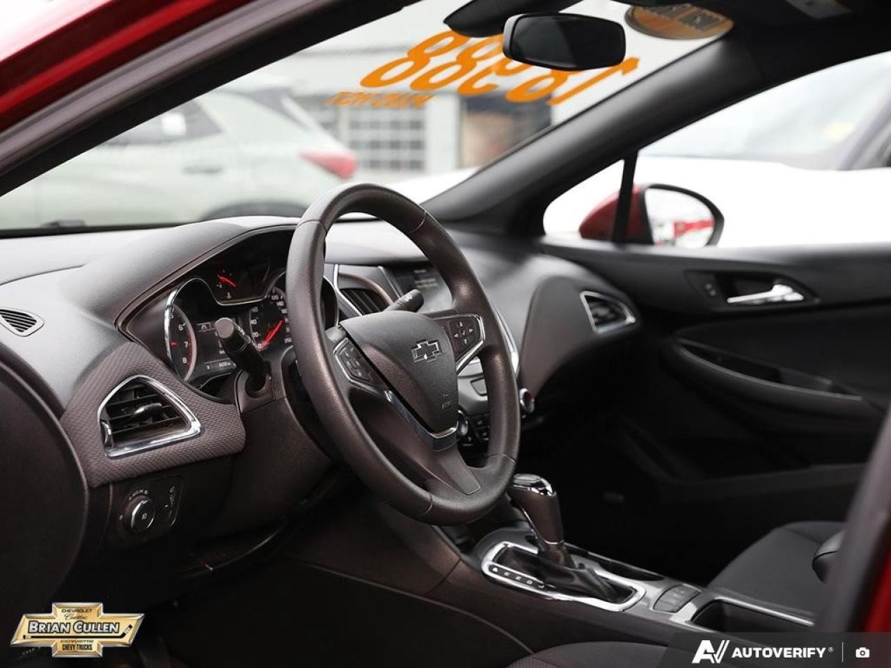 2019 Chevrolet Cruze LT Sedan LT Photo