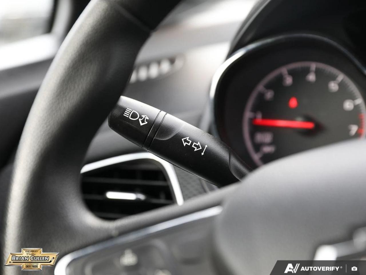 2019 Chevrolet Cruze LT Sedan LT Photo