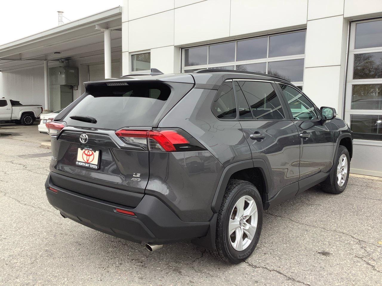 2019 Toyota RAV4 LE Photo