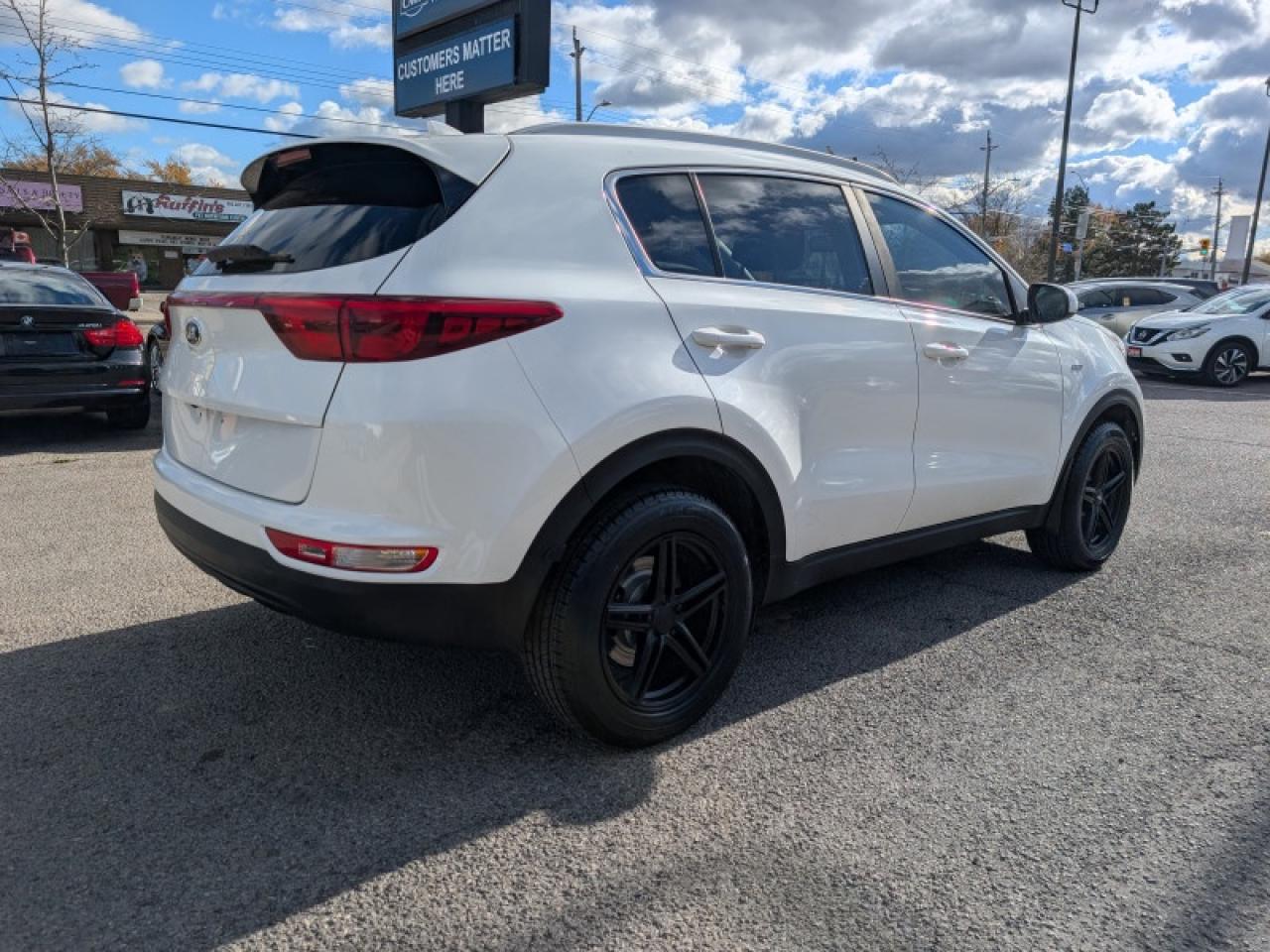 2019 Kia Sportage LX  **BLACK AFTERMARKET ALLOYS** Photo4
