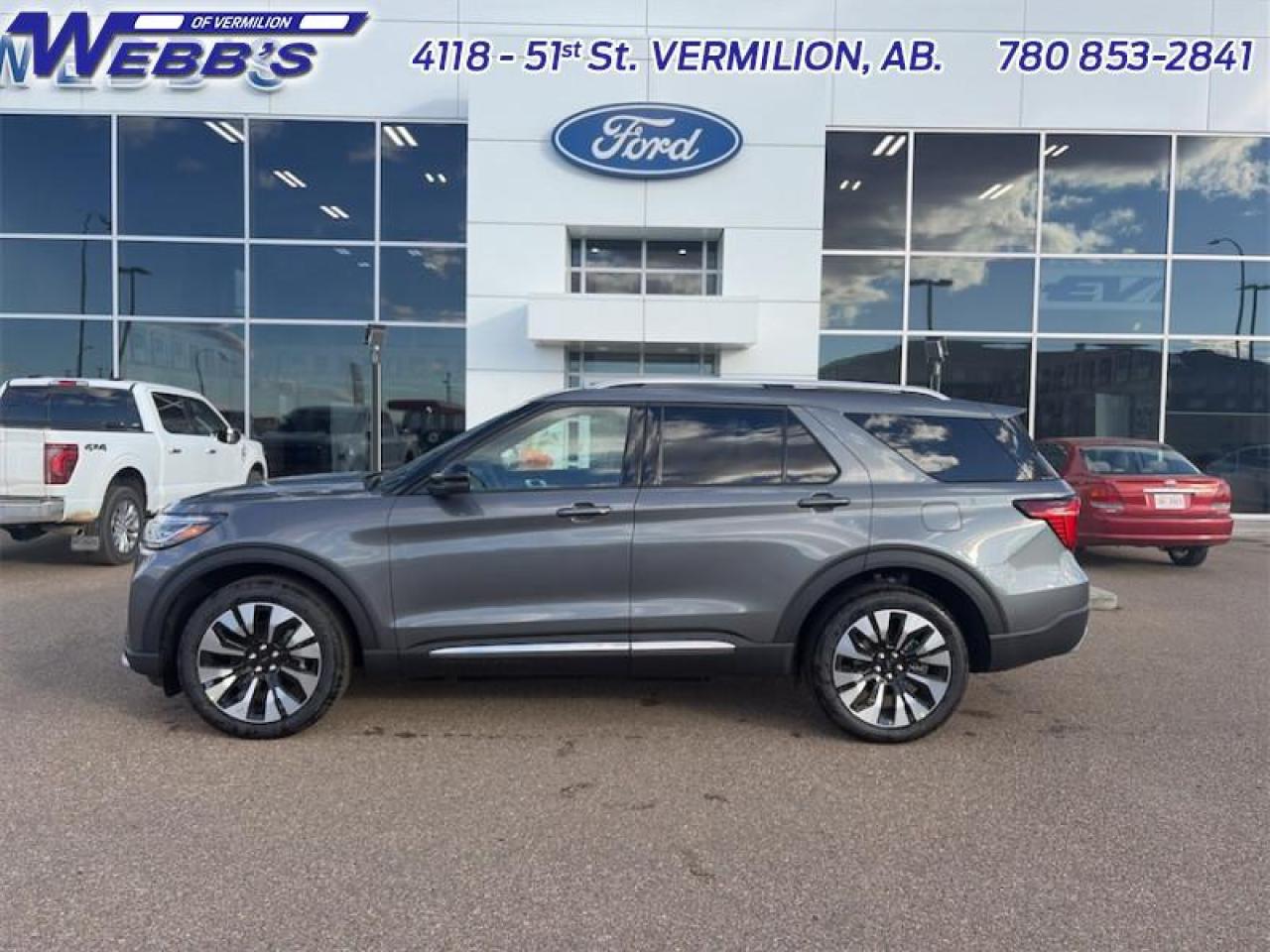 2025 Ford Explorer Platinum Photo0