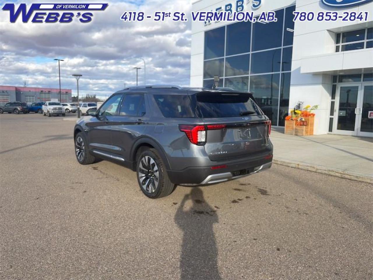 2025 Ford Explorer Platinum Photo4