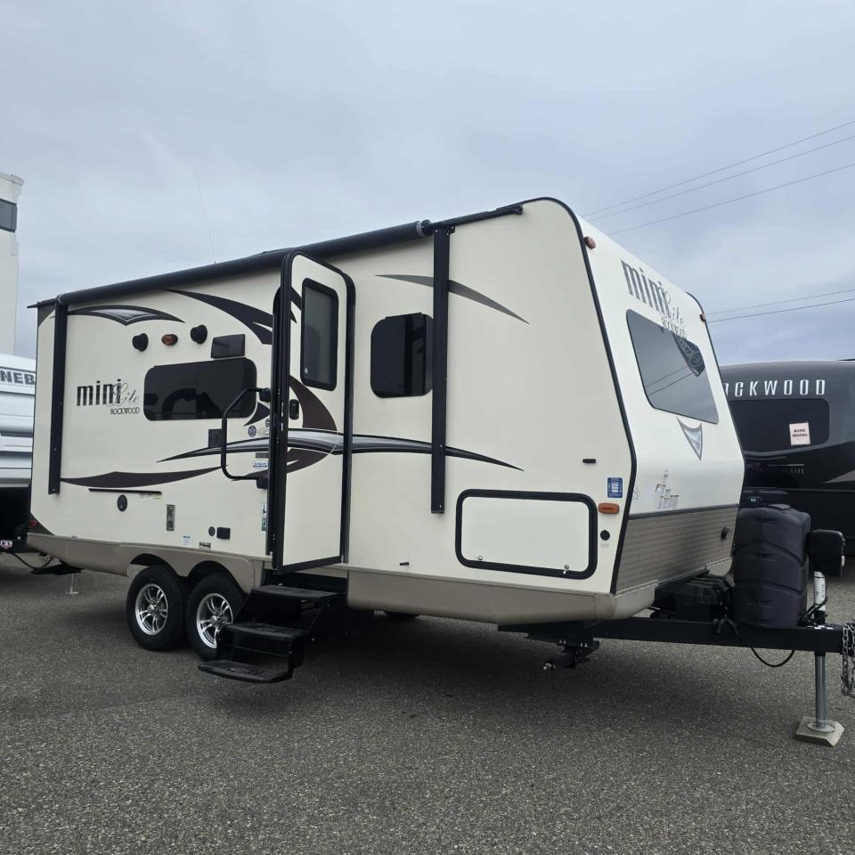 Used 2017 Rockwood Mini Lite 2104  for sale in Fort St John, BC