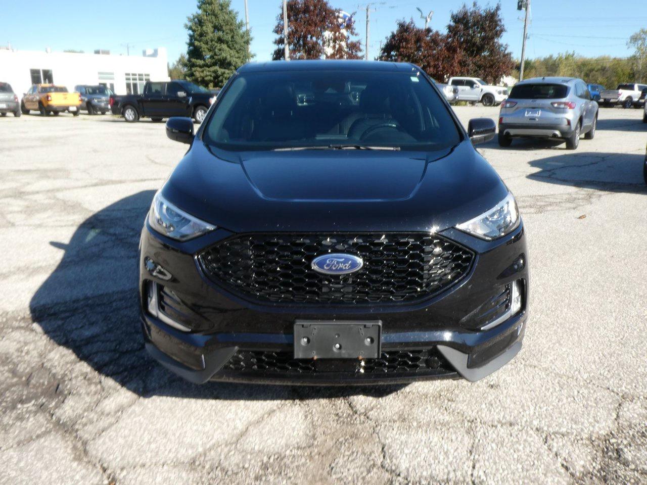 2021 Ford Edge SEL ST-Line Photo