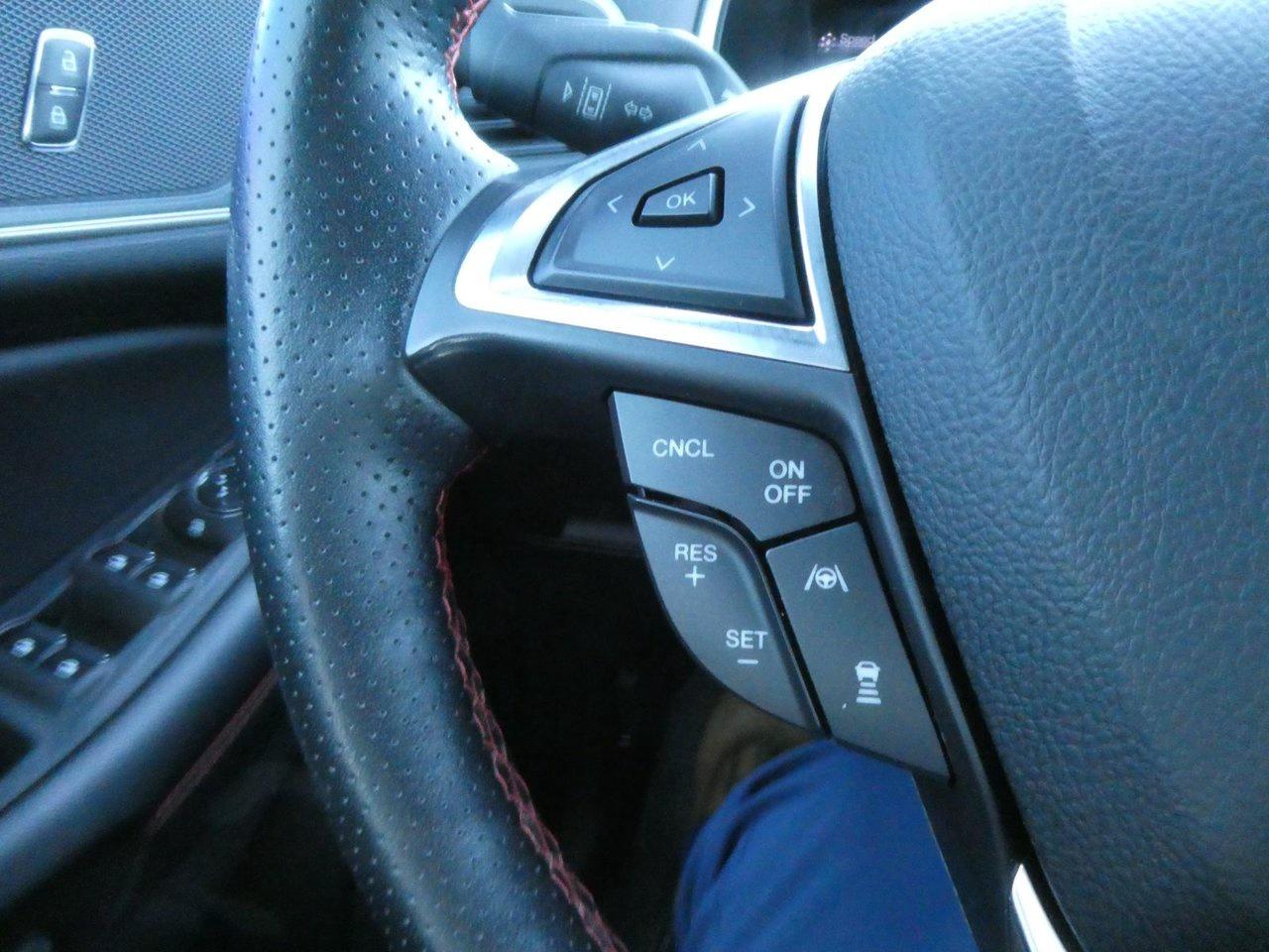 2021 Ford Edge SEL ST-Line Photo