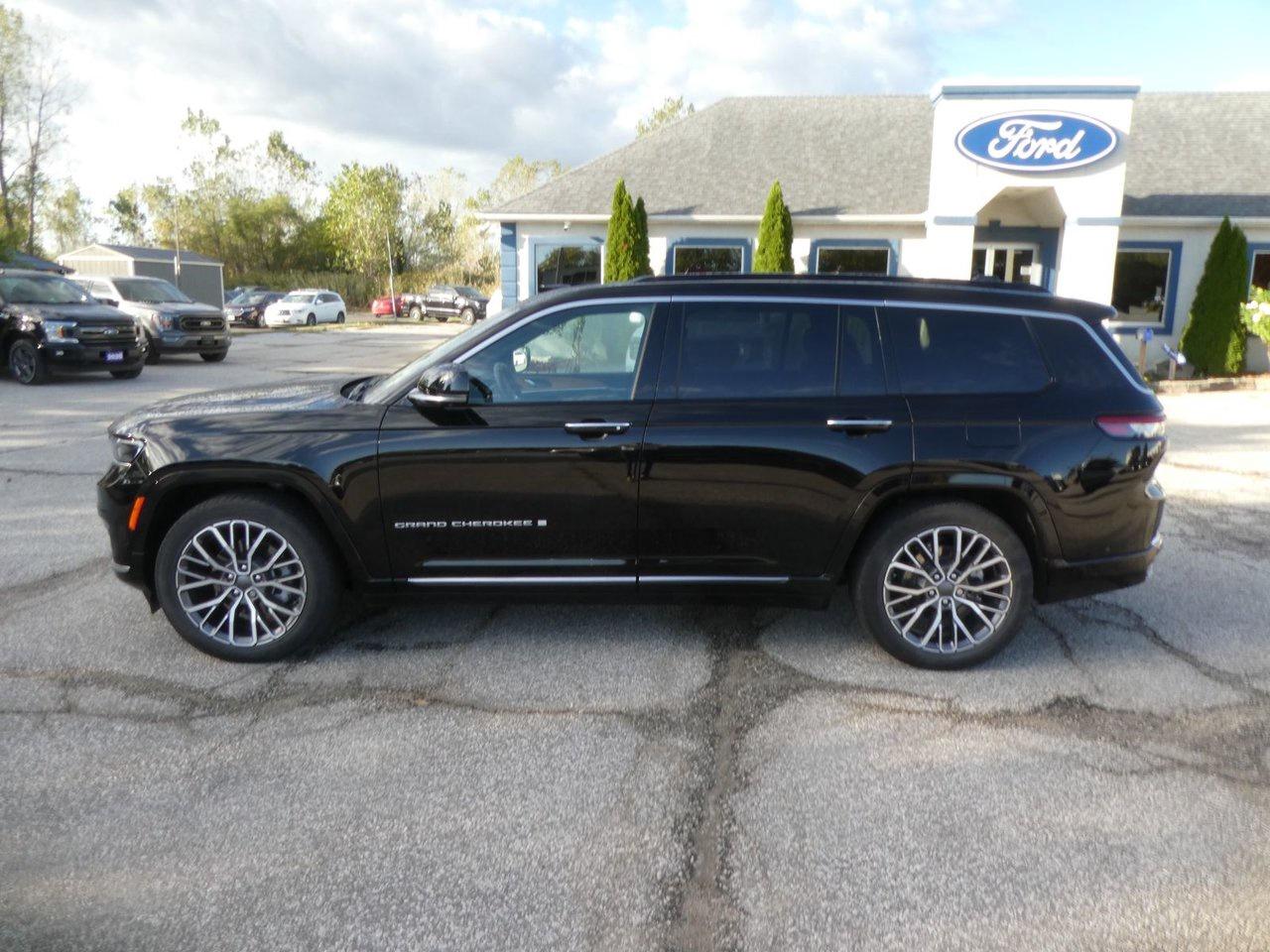 2024 Jeep Grand Cherokee L SUMMIT Summit Reserve Photo