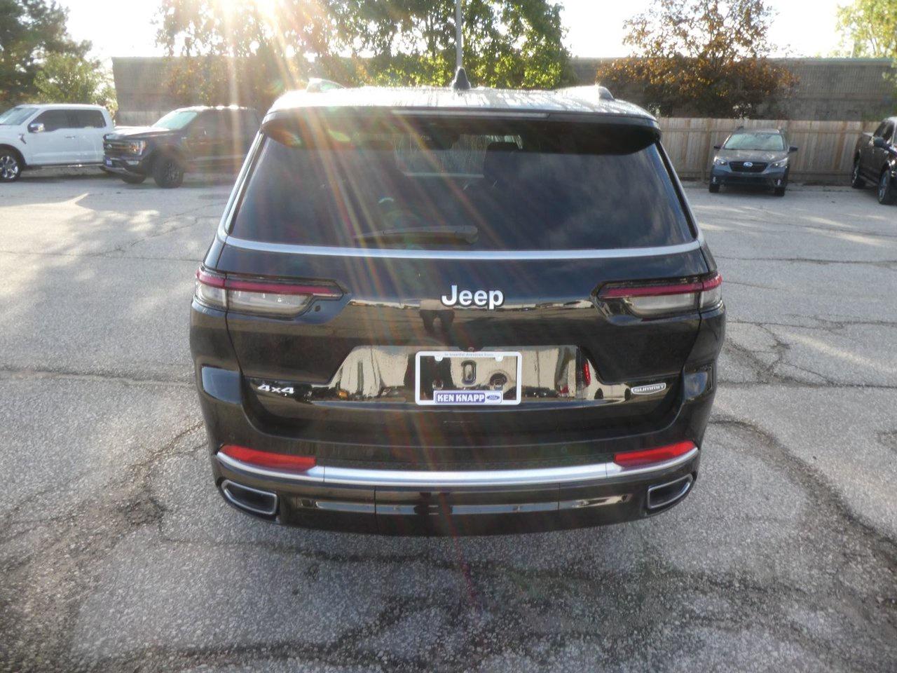 2024 Jeep Grand Cherokee L SUMMIT Summit Reserve Photo