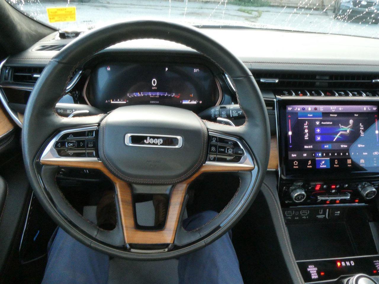 2024 Jeep Grand Cherokee L SUMMIT Summit Reserve Photo