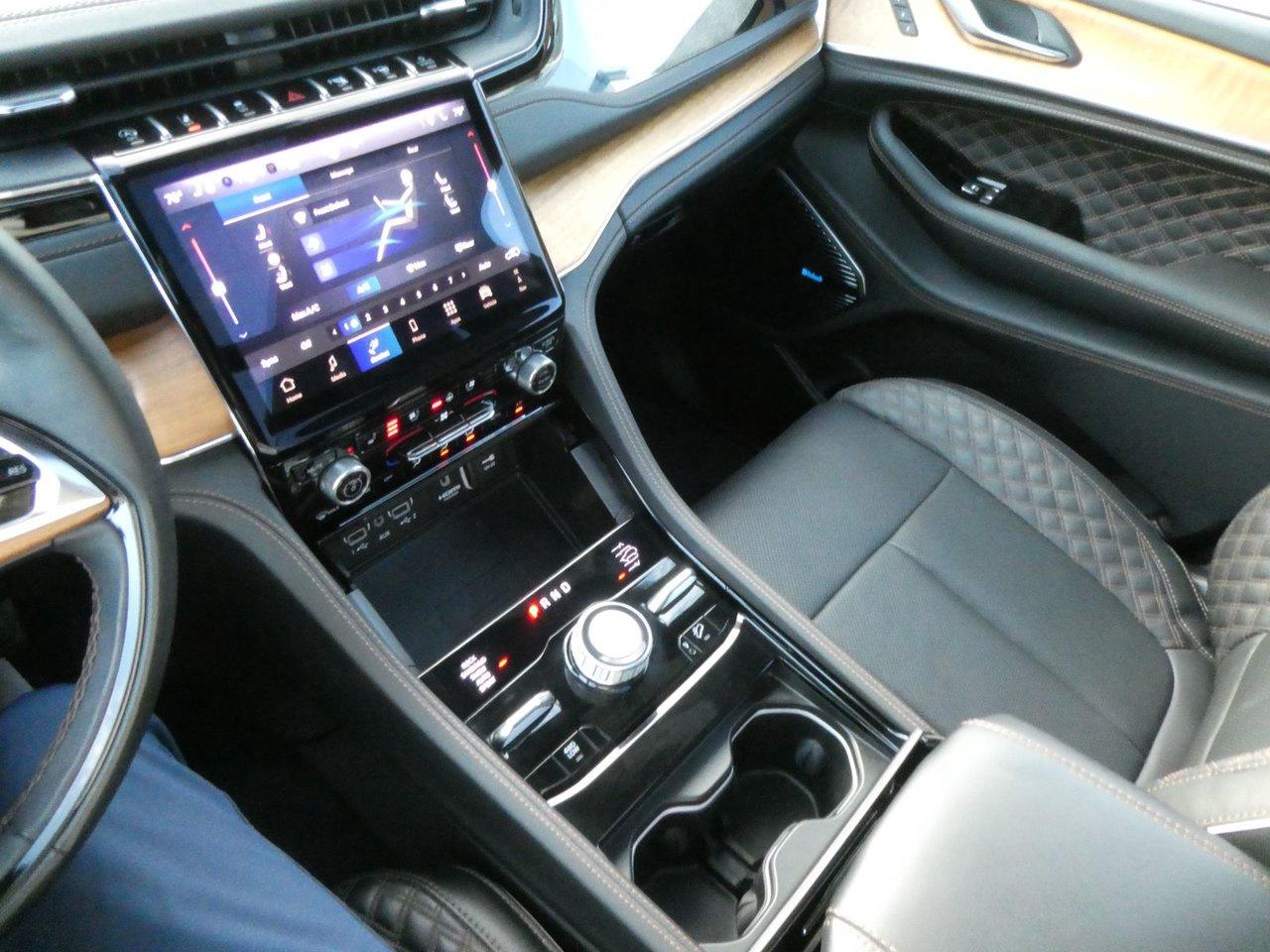 2024 Jeep Grand Cherokee L SUMMIT Summit Reserve Photo