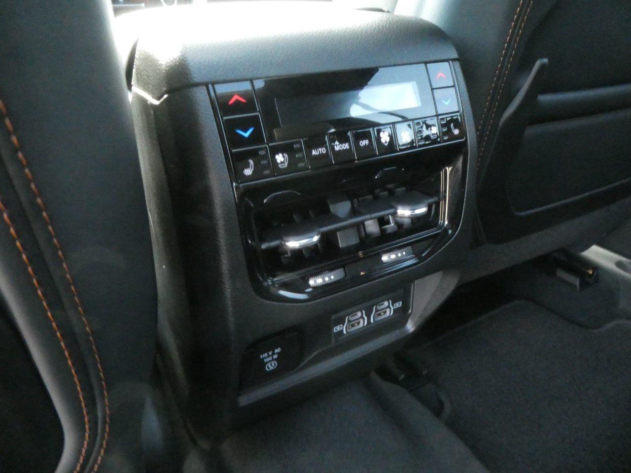 2024 Jeep Grand Cherokee L SUMMIT Summit Reserve Photo