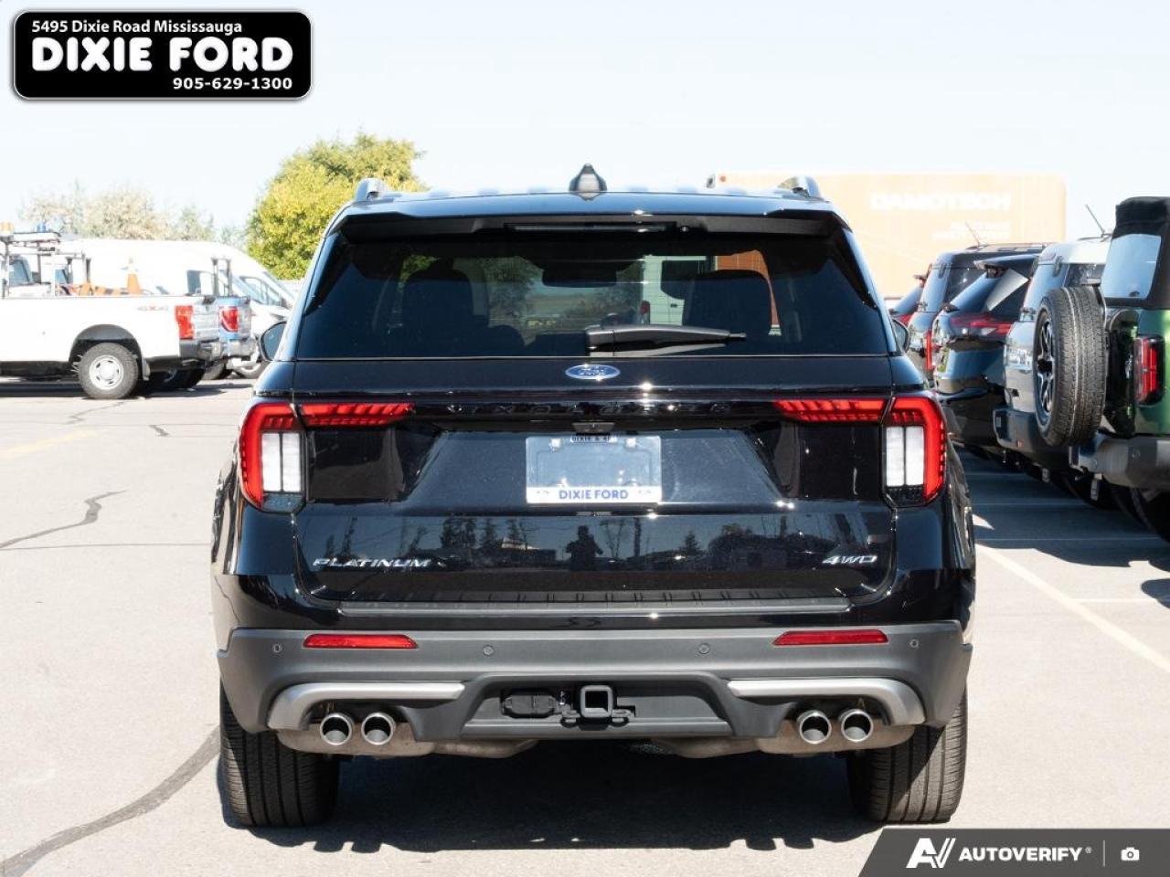 2025 Ford Explorer Platinum Photo4