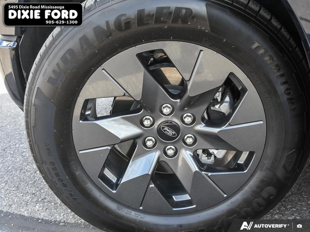 2025 Ford F-150 Lightning Flash Photo