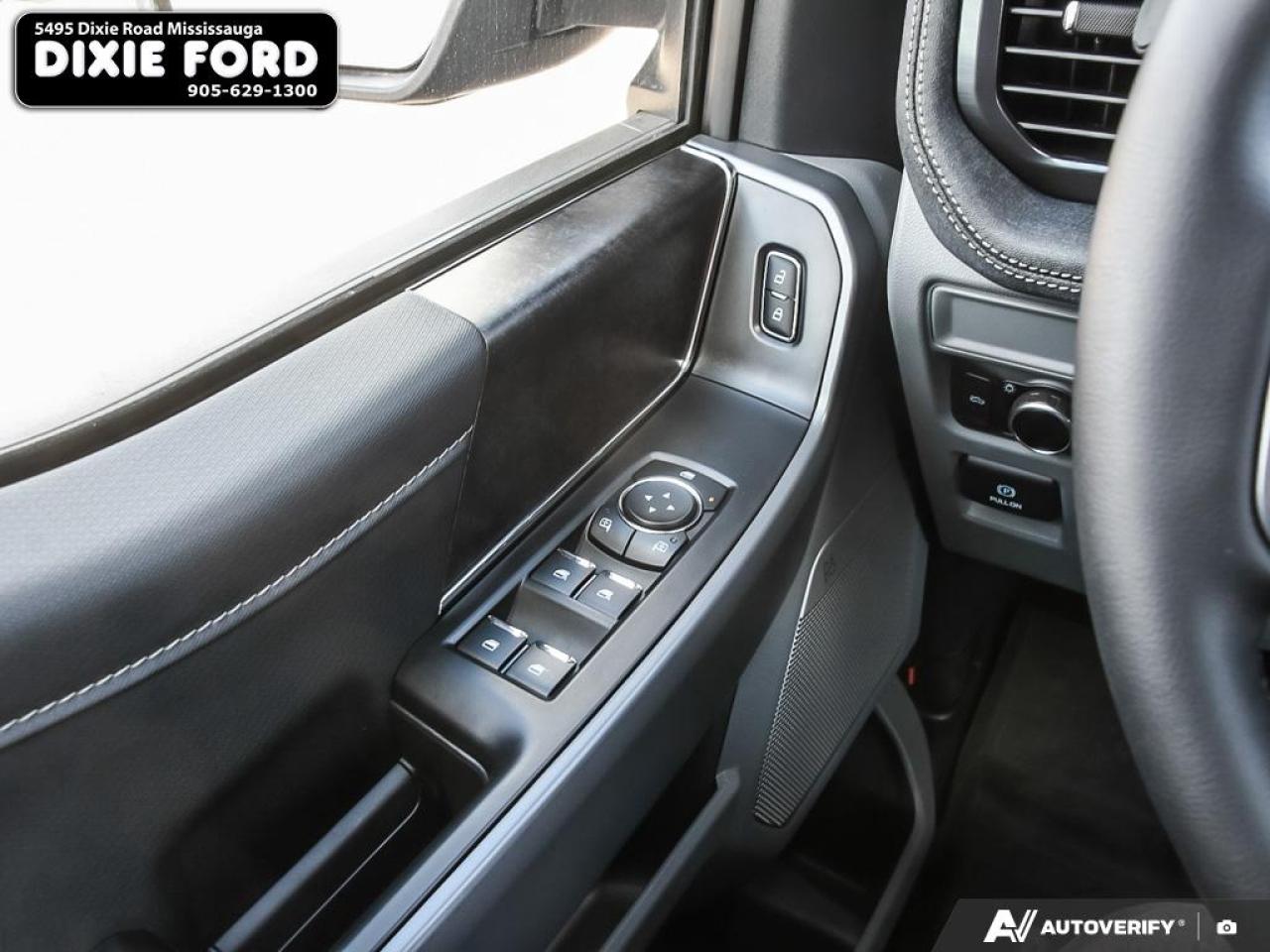 2025 Ford F-150 Lightning Flash Photo