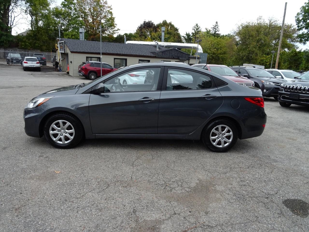 Used 2012 Hyundai Accent GL for sale in Scarborough, ON