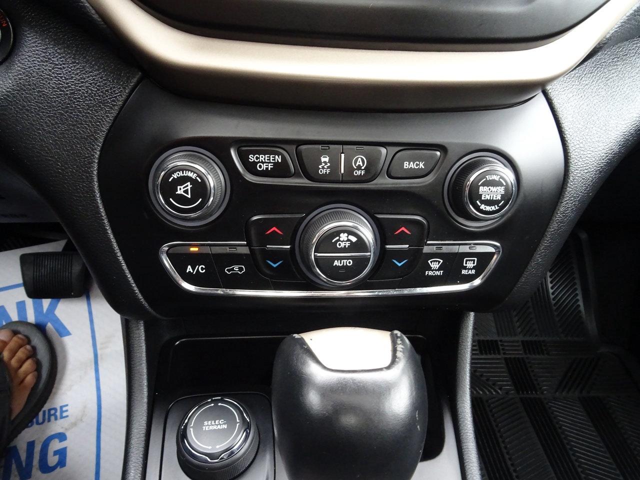 2016 Jeep Cherokee Limited - Photo #15