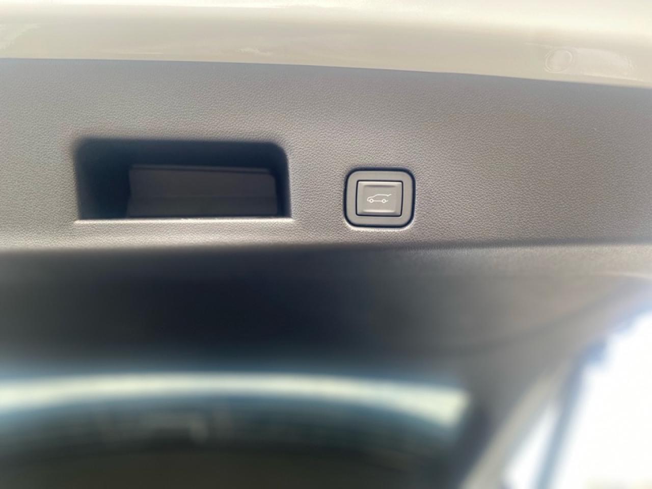 2026 GMC Acadia Elevation  - SUNROOF -  POWER Photo