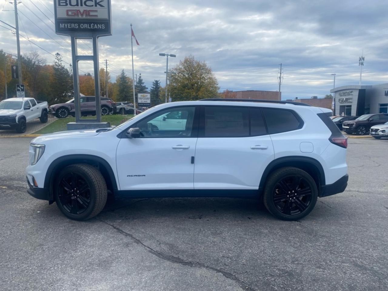 2026 GMC Acadia Elevation  - SUNROOF -  POWER Photo