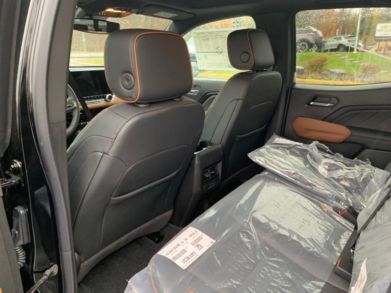 2026 GMC Canyon AT4  - Leather Seats Photo