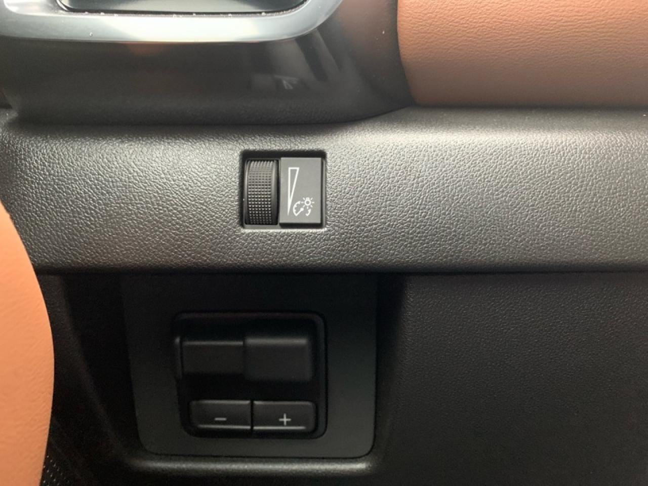 2026 GMC Canyon AT4  - Leather Seats Photo