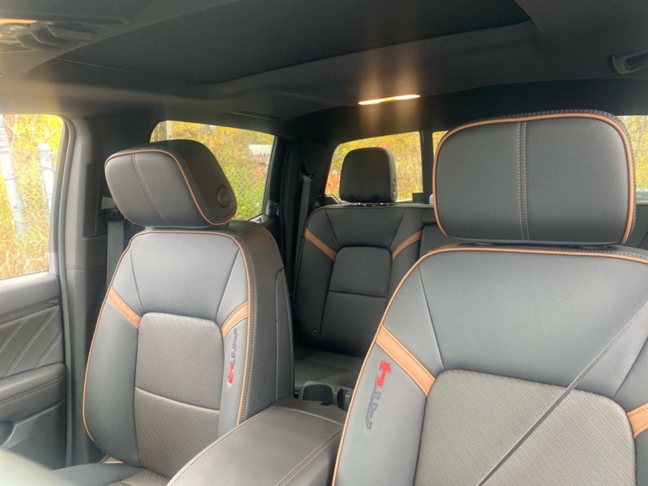 2026 GMC Canyon AT4  - Leather Seats Photo