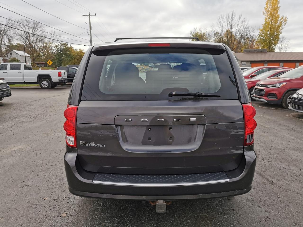 2016 Dodge Grand Caravan SE - Photo #4