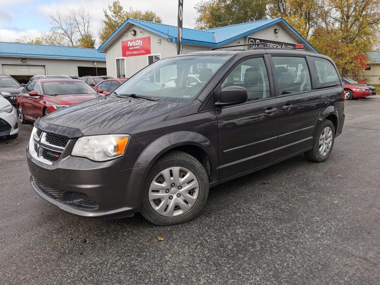 Used 2016 Dodge Grand Caravan SE for sale in Madoc, ON