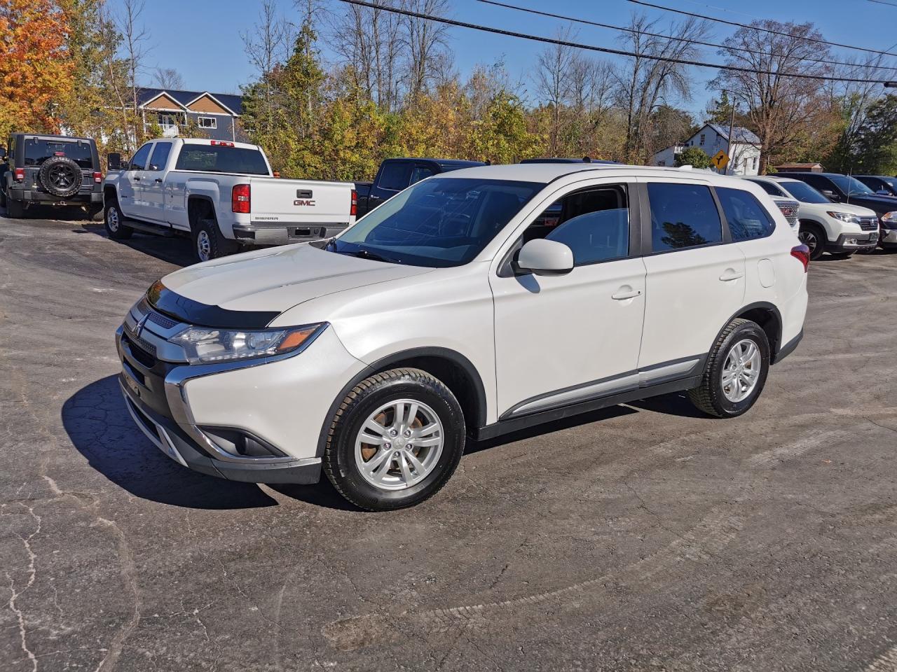Used 2019 Mitsubishi Outlander SE AWC for sale in Madoc, ON