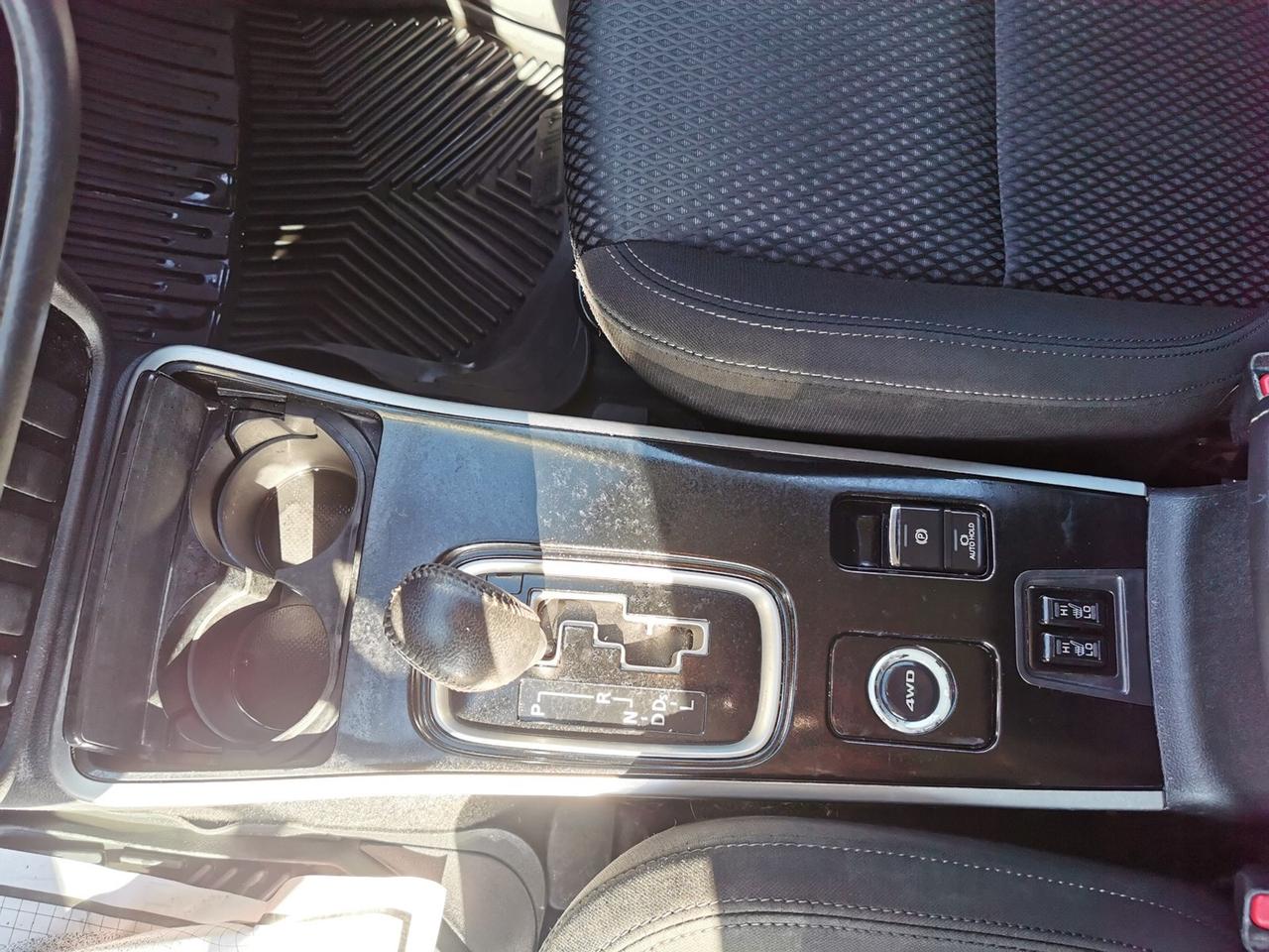 2019 Mitsubishi Outlander SE AWC Photo