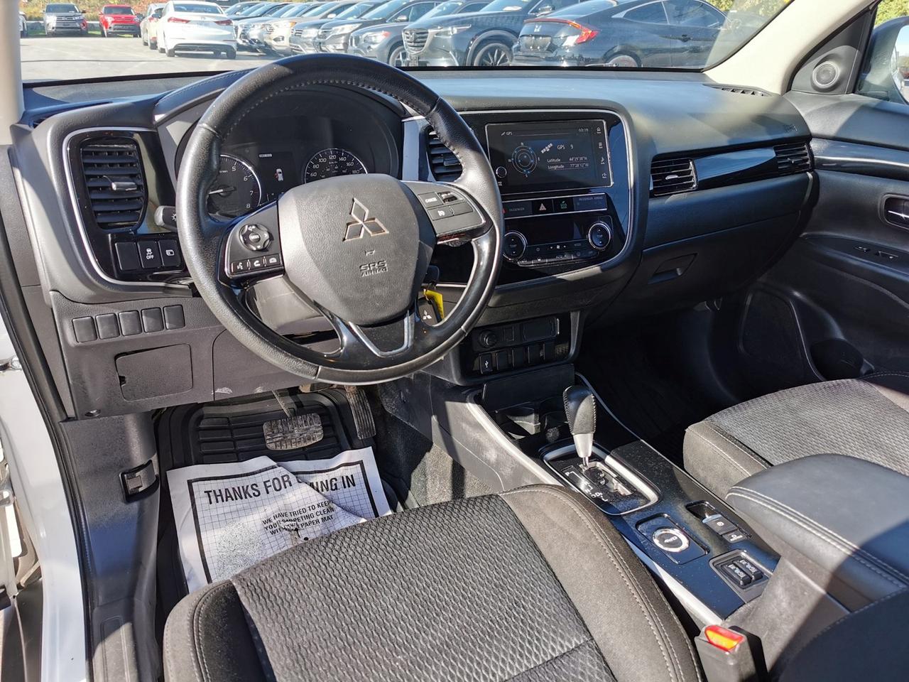 2019 Mitsubishi Outlander SE AWC Photo