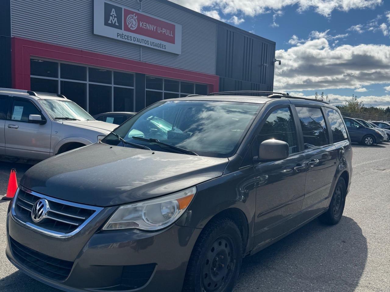 Used 2010 Volkswagen Routan SE for sale in Trois-Rivières, QC