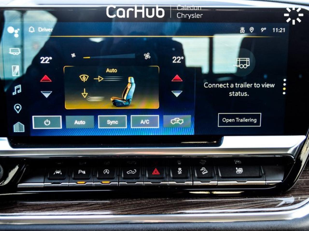 2023 Chevrolet Silverado 1500 RST 4WD Crew Cab 147" 5.3L Leather MultiPro Tailgate Sunroof Photo3