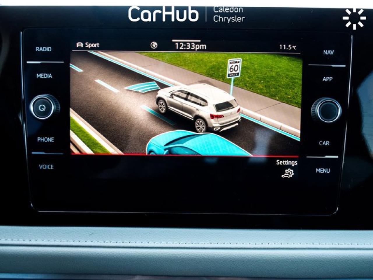 2025 Volkswagen Taos Highline 4Motion Pano Sunroof Blind Spot Navigation Remote Start Photo4