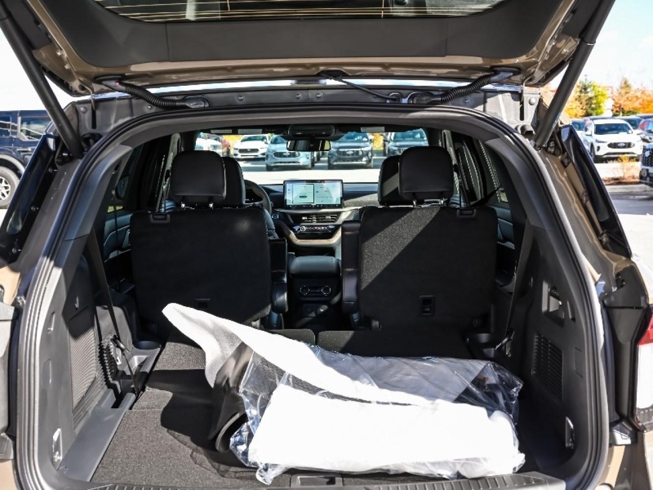 2026 Ford Explorer TREMOR Photo