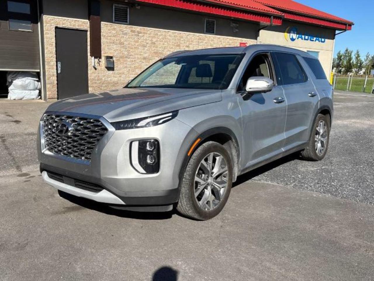 Used 2022 Hyundai PALISADE Luxury 8 Passenger AWD | Leather | Sunroof | Nav | Adaptive Cruise | 360 Camera | CarPlay and More ! for sale in Guelph, ON