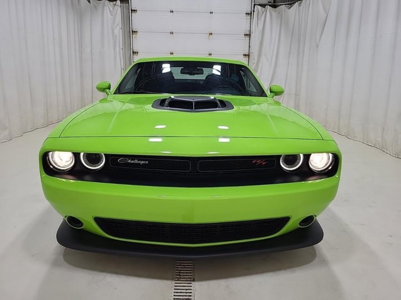 Used 2023 Dodge Challenger R/T Shaker | Sublime | Hemi | Nav | Heated Wheel + Seats | Alpine Audio | CarPlay + Android and More for sale in Guelph, ON
