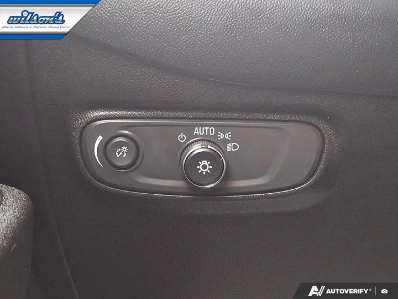 2020 Chevrolet Equinox LS | Heated Seats | CarPlay + Android | Rear Camera | and More ! Photo