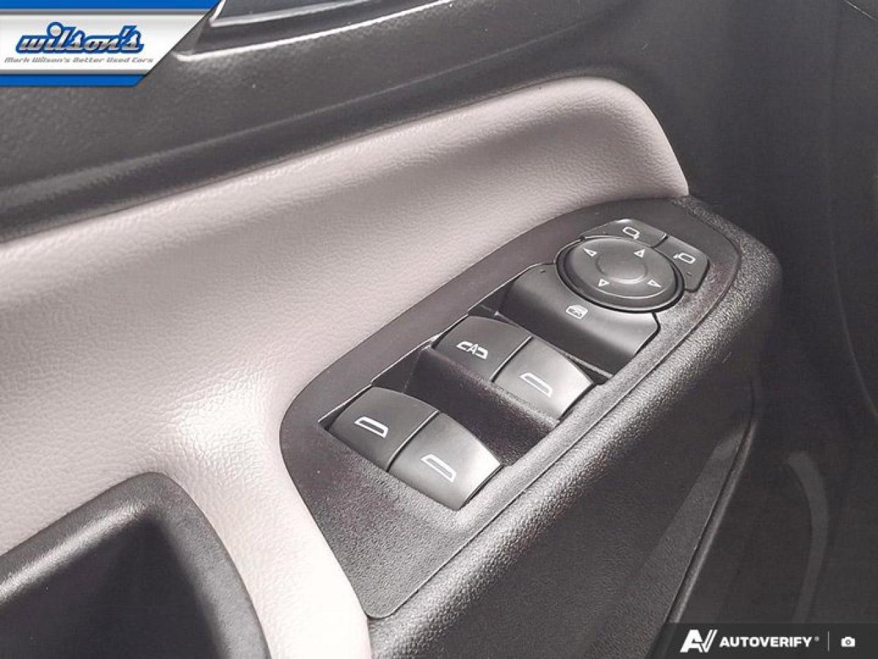 2020 Chevrolet Equinox LS | Heated Seats | CarPlay + Android | Rear Camera | and More ! Photo