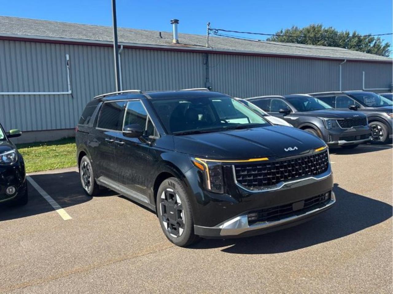 Used 2025 Kia Carnival Hybrid EX | Leather | Nav | Power Seats | Power Sliding Doors | Smart Cruise | CarPlay + Android and More ! for sale in Guelph, ON